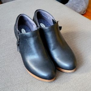 Dr Scholls wedge booties, black leather, size 7.5